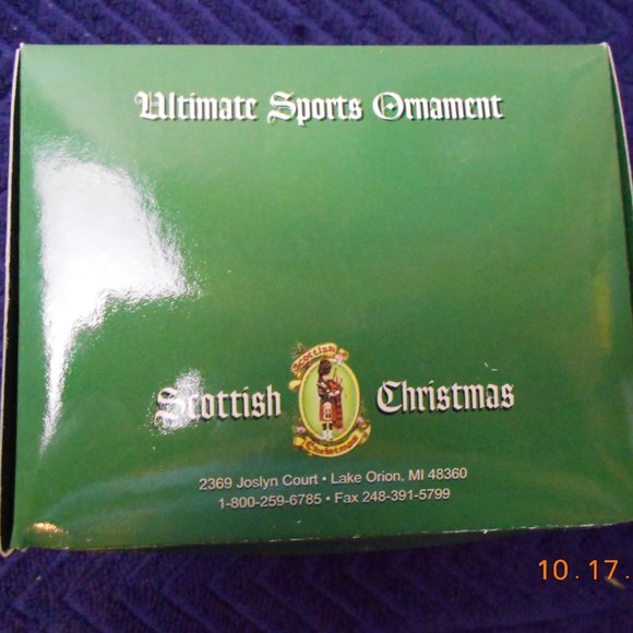 Georgia Tech Glass Football Helmet Christmas Tree Ornament mouth blown - Picture 7 of 7